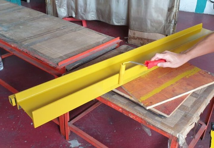 ซ่อมสีทาสีบ้านด้วยลูกกลิ้งทำเองได้ง่ายจัง HomeDIY